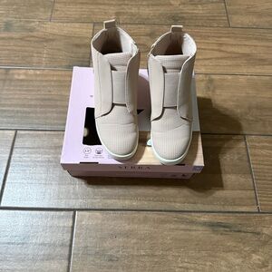 Serra Women's Wedge Sneakers